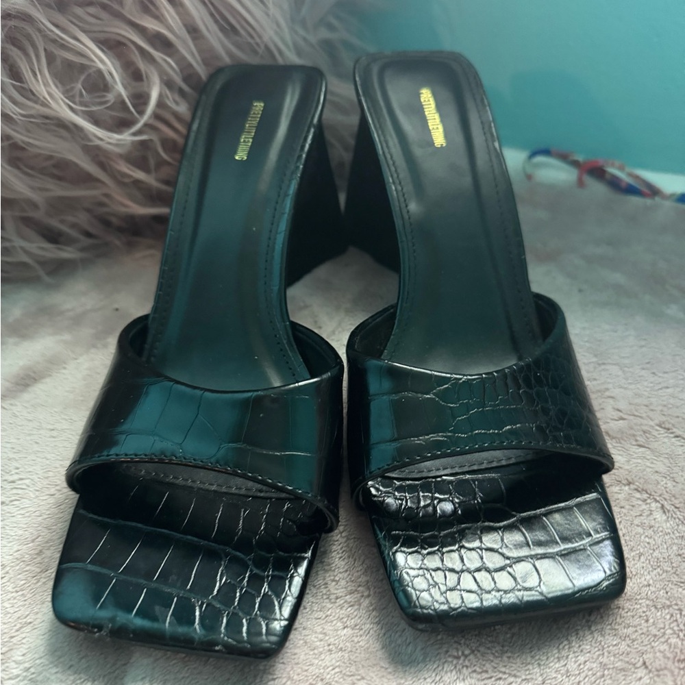 Pretty little thing Heels
